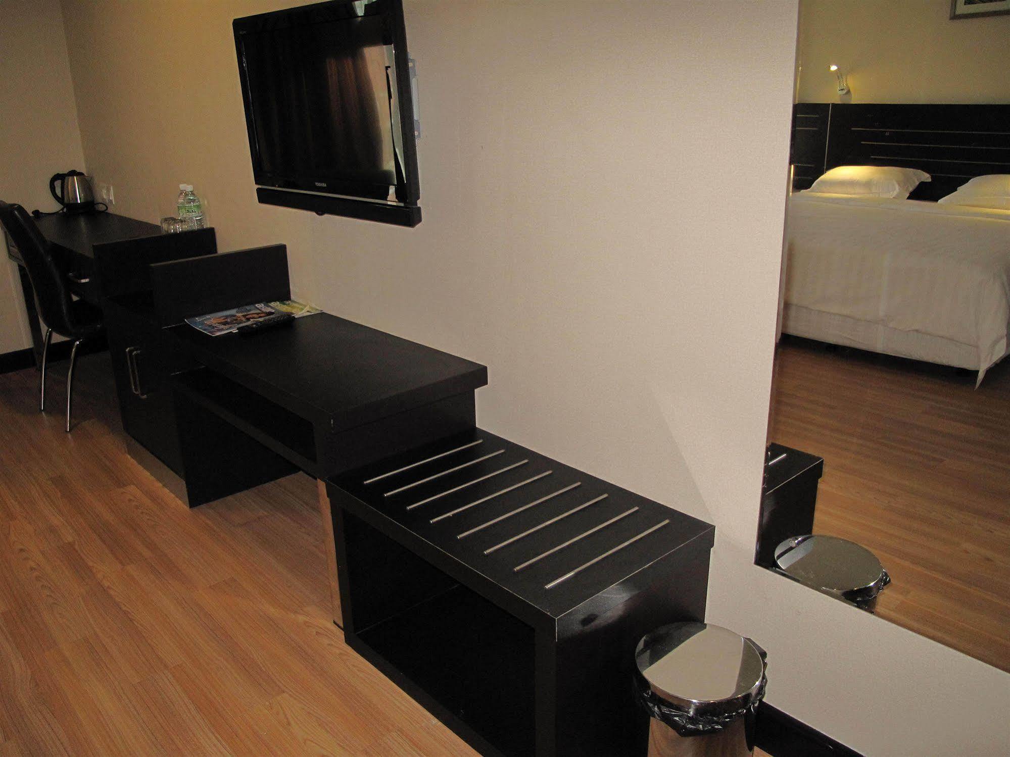 ลาบุก โฮเต็ล Hotel ซันดากัน ภายนอก รูปภาพ